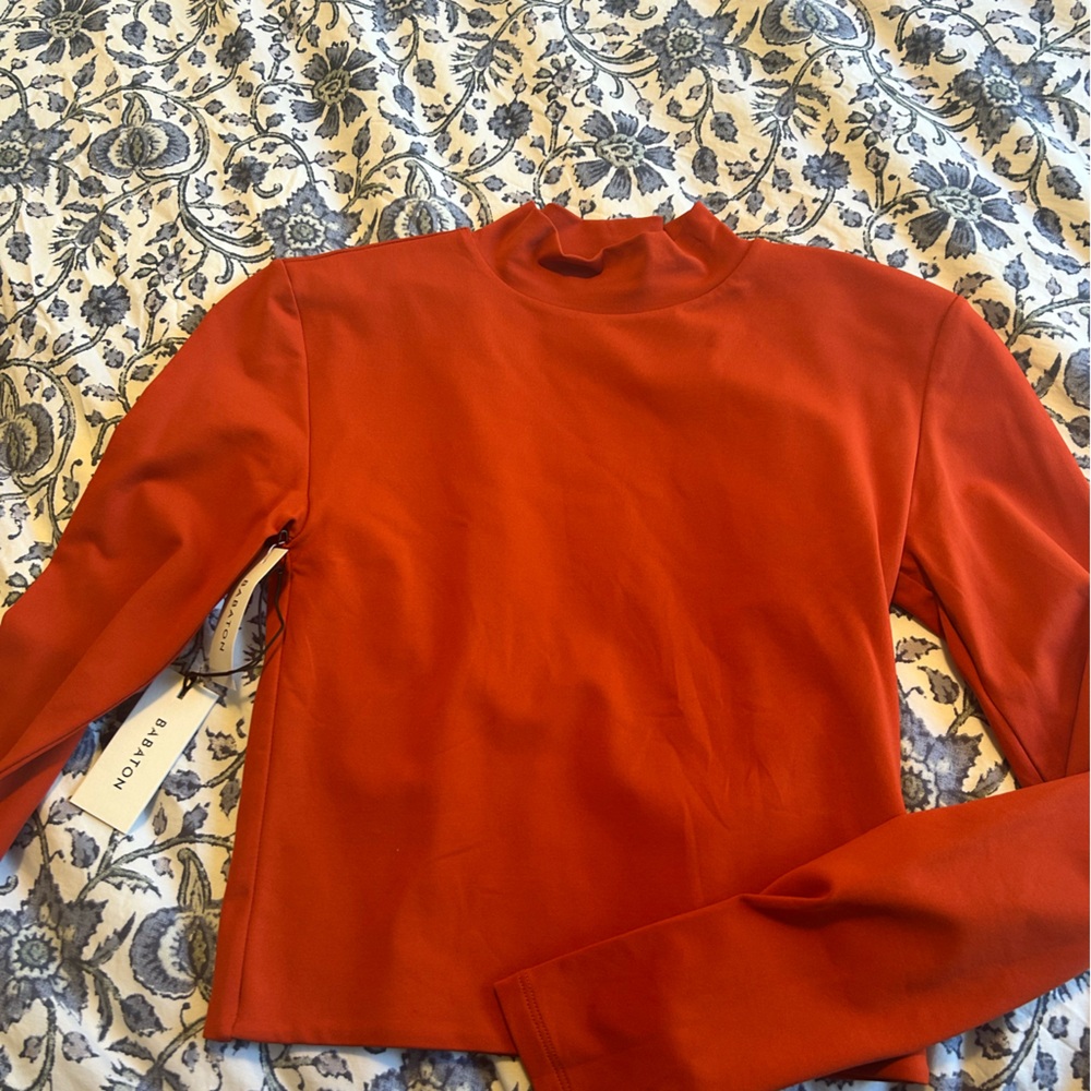NWT Aritzia Babaton satinette mock neck long sleeve